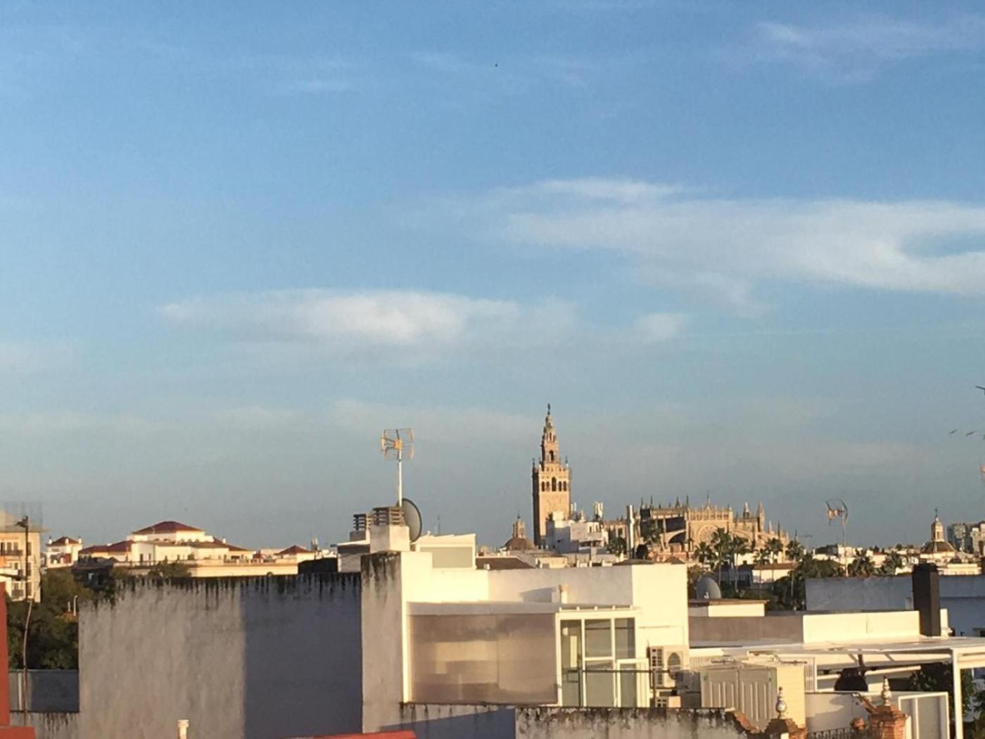 דירות סביליה Esencia Triana מראה חיצוני תמונה